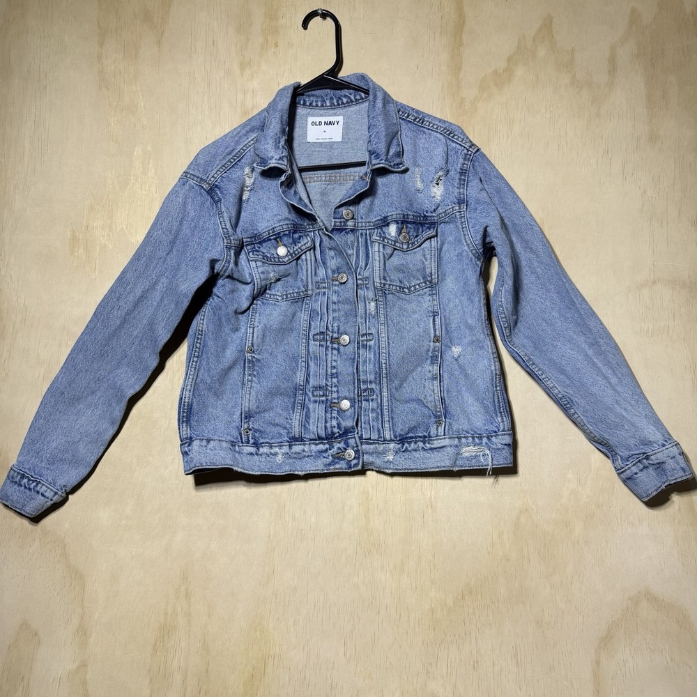 Old Navy Womens Medium Distressed Denim Jacket Light Wash Jean Trucker Casual